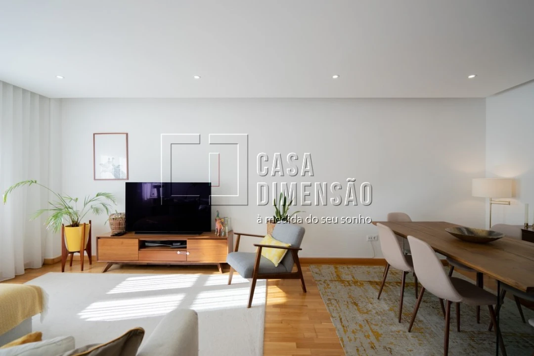 Apartamento T2 para Venda em Carnaxide e Queijas Foto 24