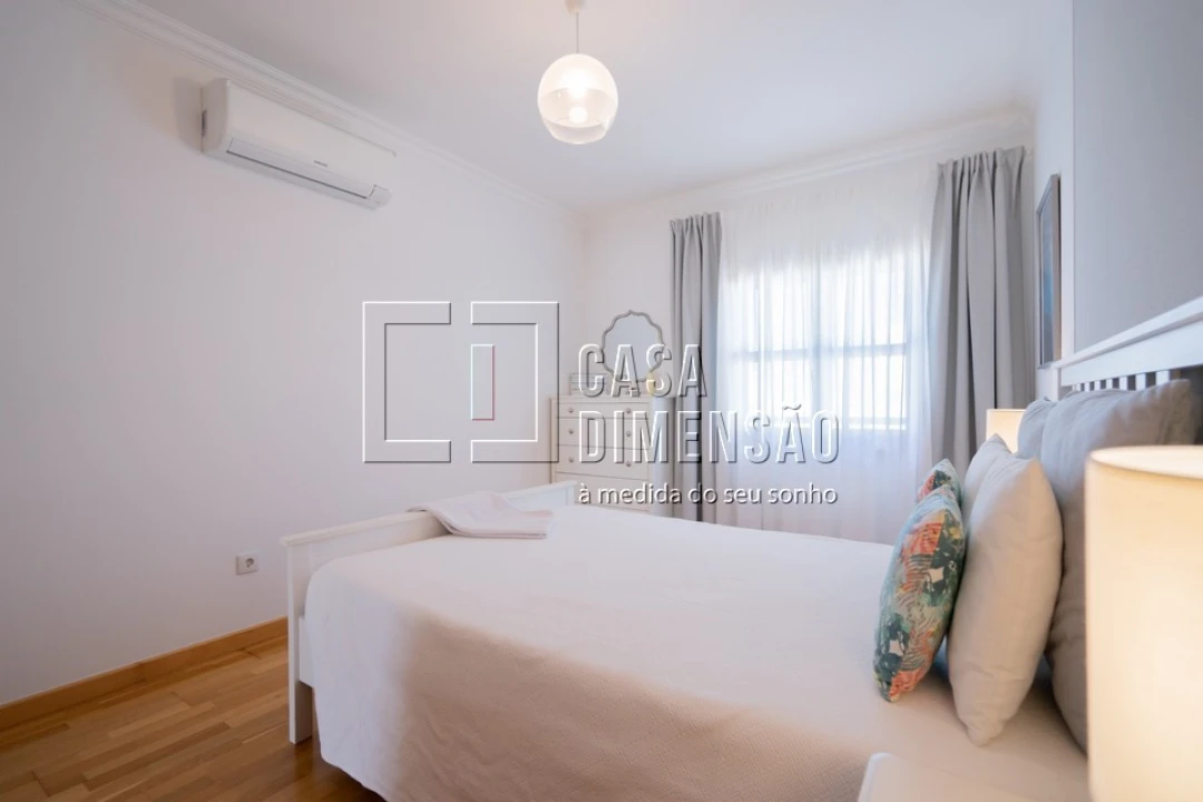 Apartamento T2 para Venda em Carnaxide e Queijas Foto 50