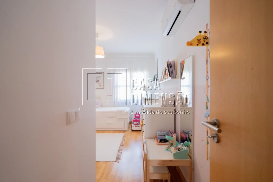 Apartamento T2 para Venda em Carnaxide e Queijas Foto 55