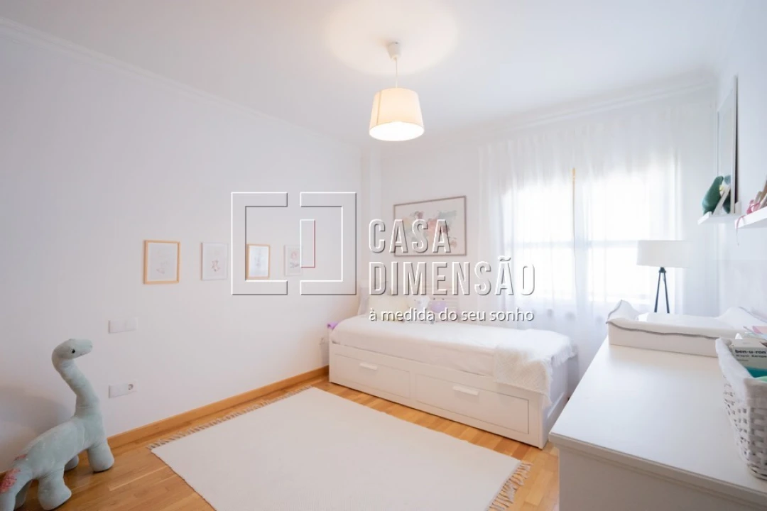 Apartamento T2 para Venda em Carnaxide e Queijas Foto 56