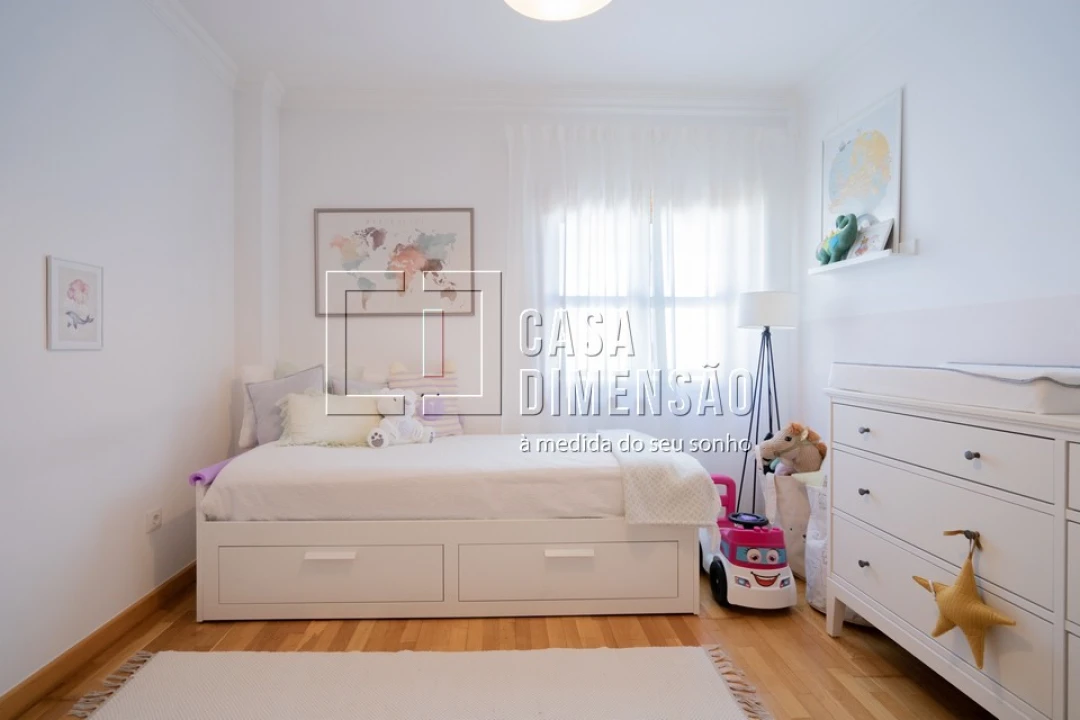 Apartamento T2 para Venda em Carnaxide e Queijas Foto 57