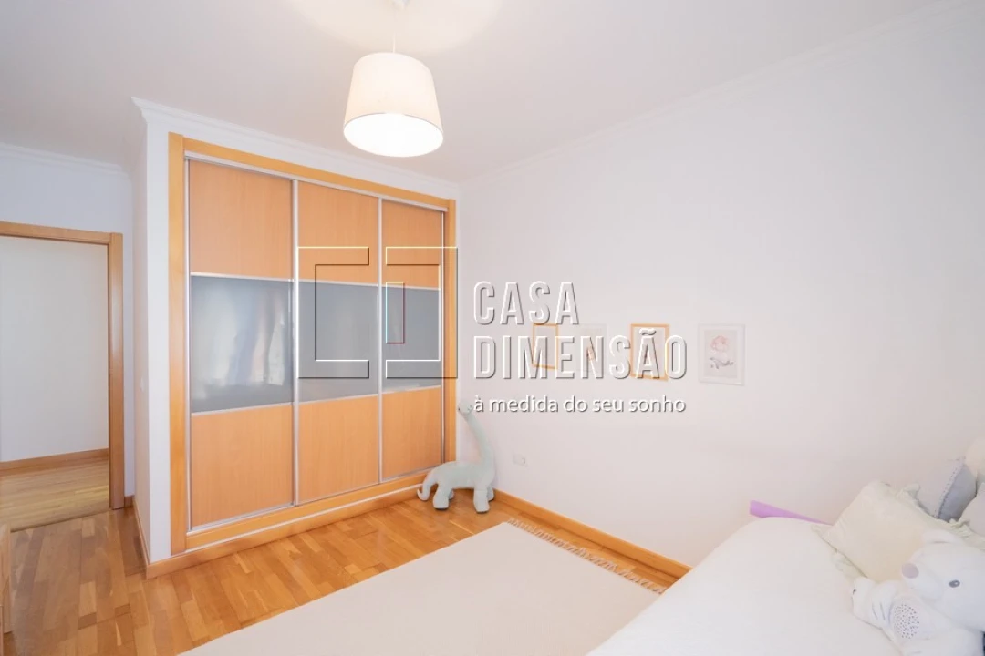 Apartamento T2 para Venda em Carnaxide e Queijas Foto 61