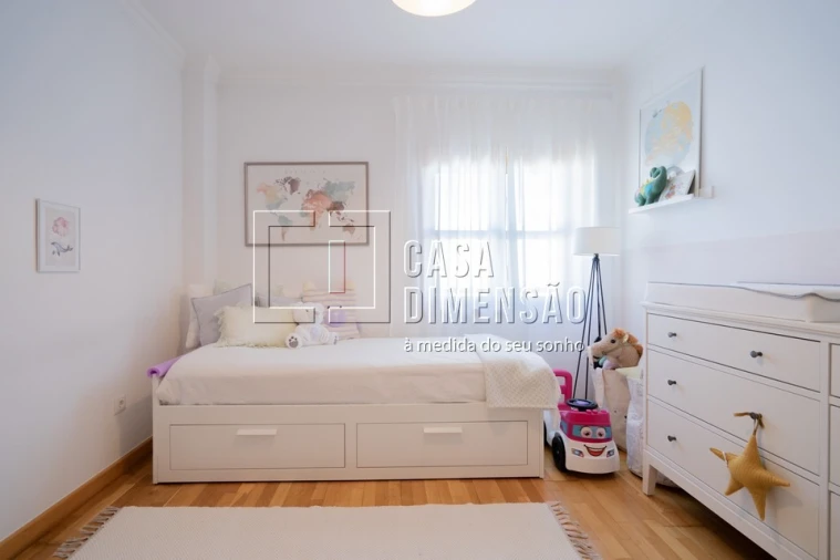 Apartamento T2 para Venda em Carnaxide e Queijas Foto 57