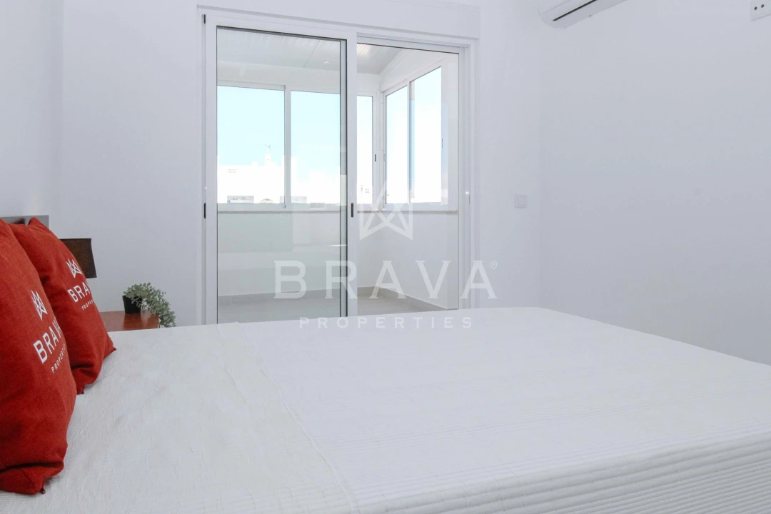 Apartamento T2 para Venda em Quarteira Foto 19