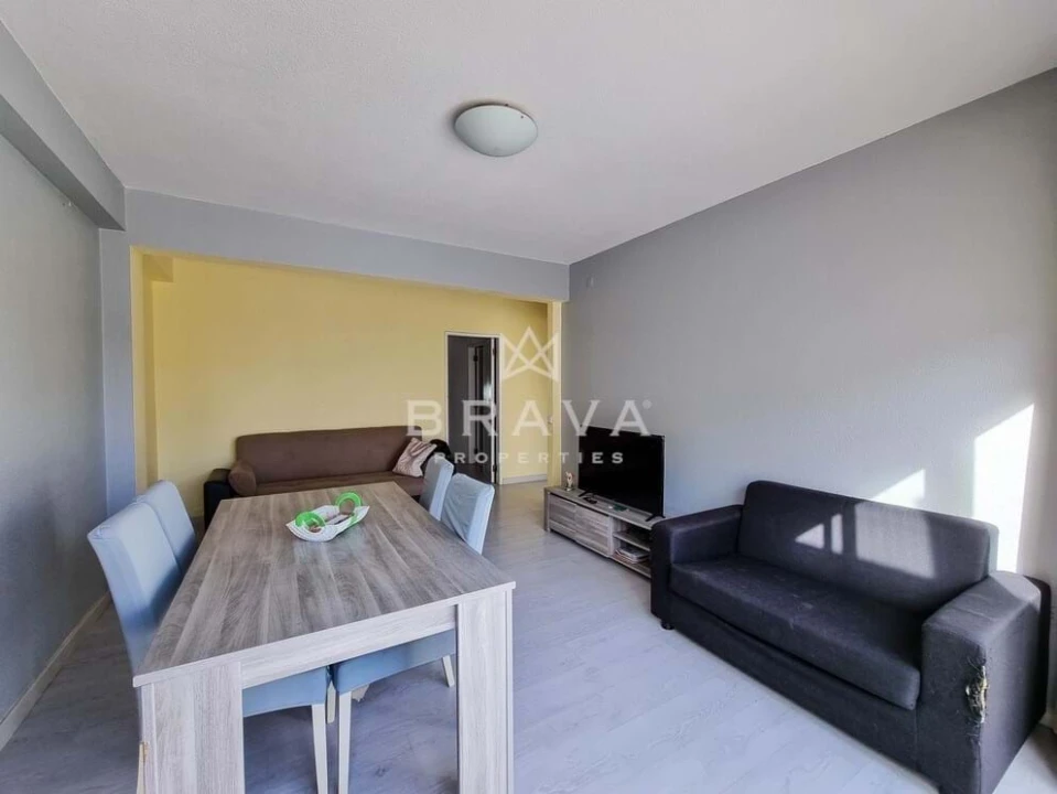 Apartamento T2 para Venda em Quarteira Foto 3