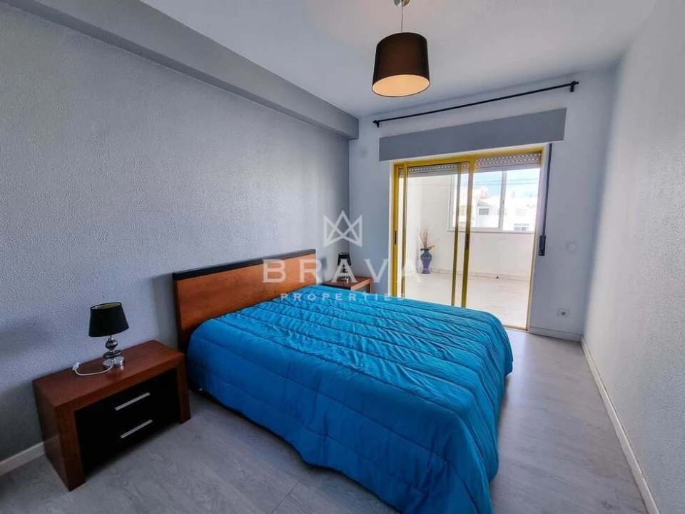 Apartamento T2 para Venda em Quarteira Foto 11