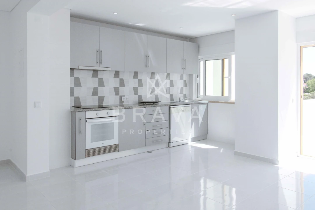Apartamento T2 para Venda em Quarteira Foto 7