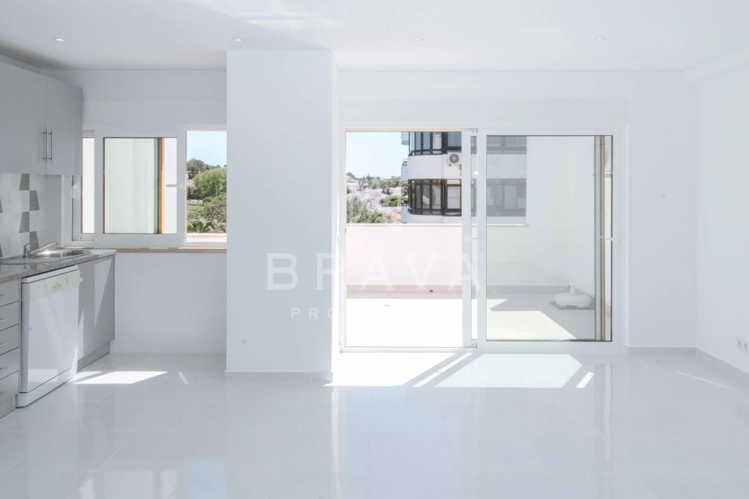 Apartamento T2 para Venda em Quarteira Foto 8