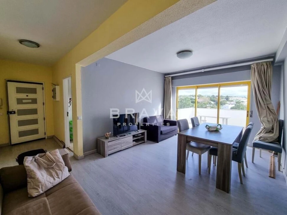 Apartamento T2 para Venda em Quarteira Foto 1