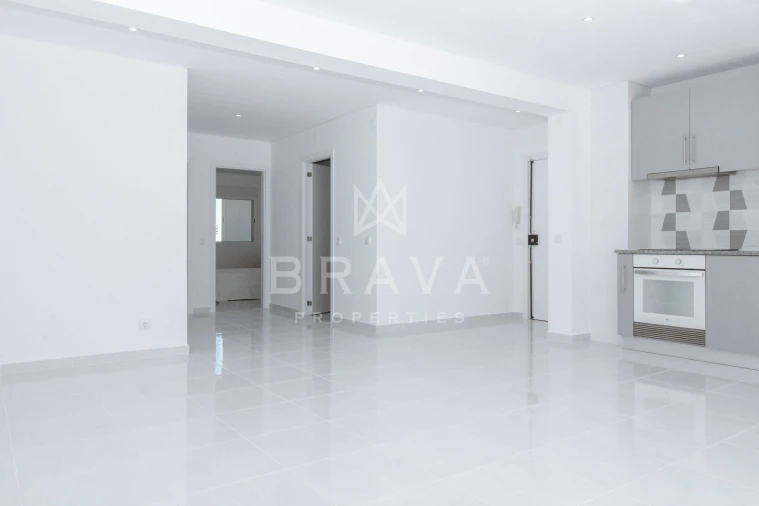 Apartamento T2 para Venda em Quarteira Foto 13