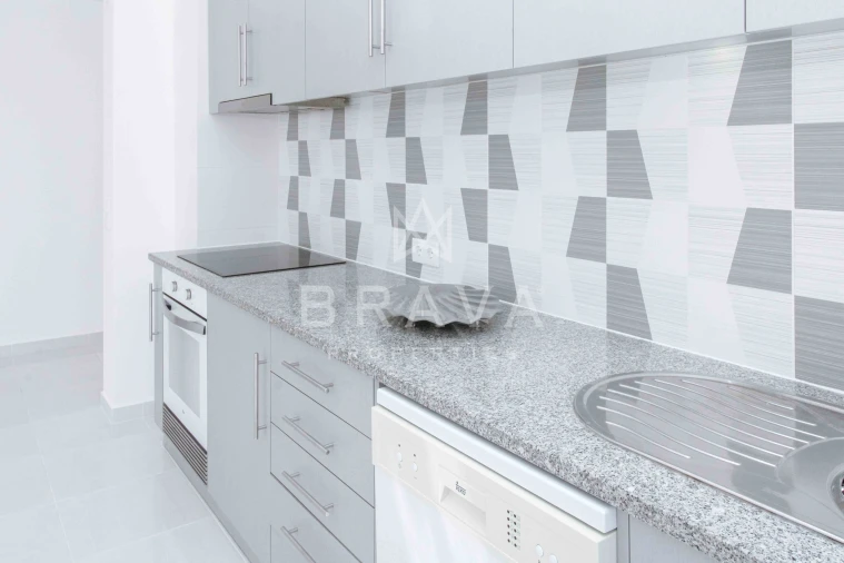 Apartamento T2 para Venda em Quarteira Foto 12
