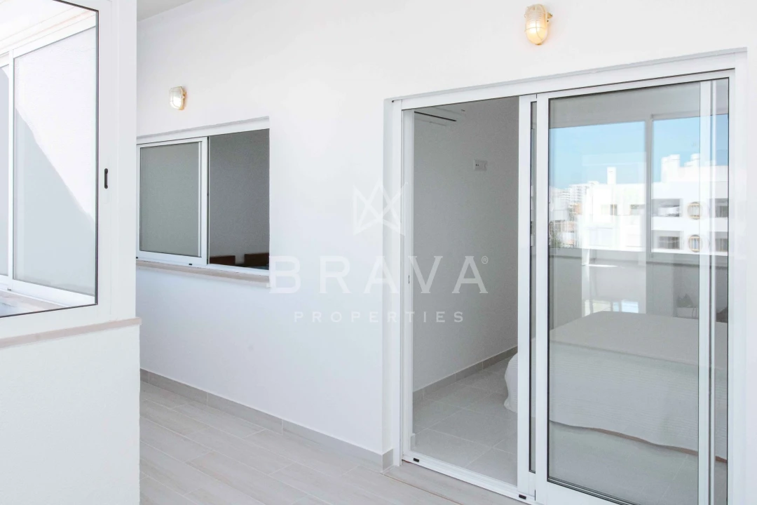Apartamento T2 para Venda em Quarteira Foto 32
