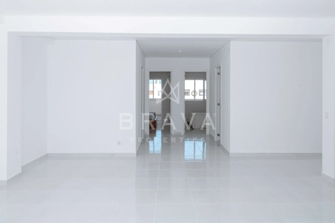 Apartamento T2 para Venda em Quarteira Foto 6