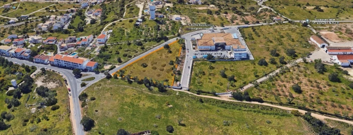 Terreno para Venda em Albufeira e Olhos de Água