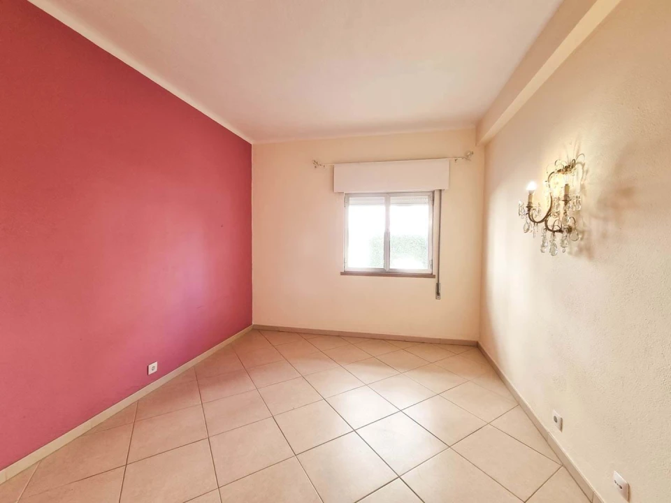 Apartamento T2 para Venda em Quarteira Foto 14