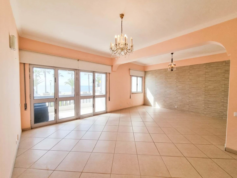 Apartamento T2 para Venda em Quarteira Foto 5