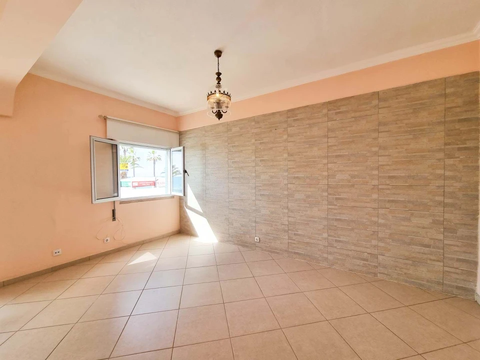 Apartamento T2 para Venda em Quarteira Foto 7