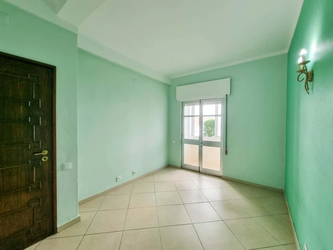 Apartamento T2 para Venda em Quarteira Foto 19