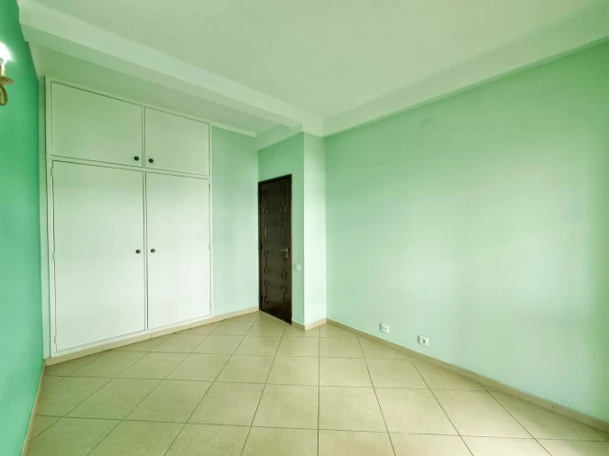 Apartamento T2 para Venda em Quarteira Foto 20