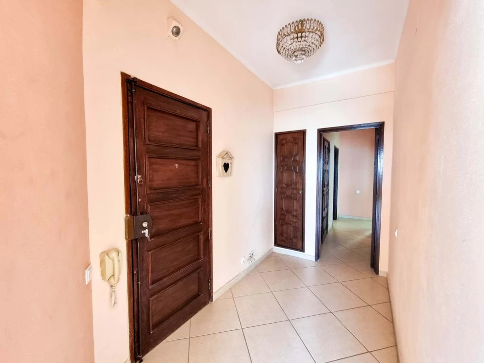 Apartamento T2 para Venda em Quarteira Foto 25