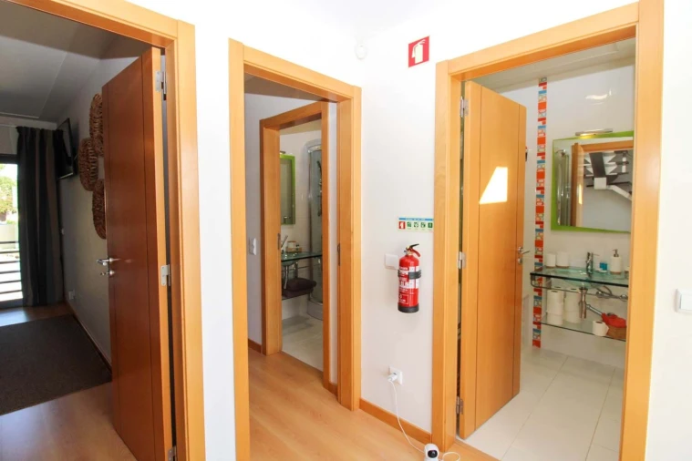 Moradia T3 para Venda em Quarteira Foto 30