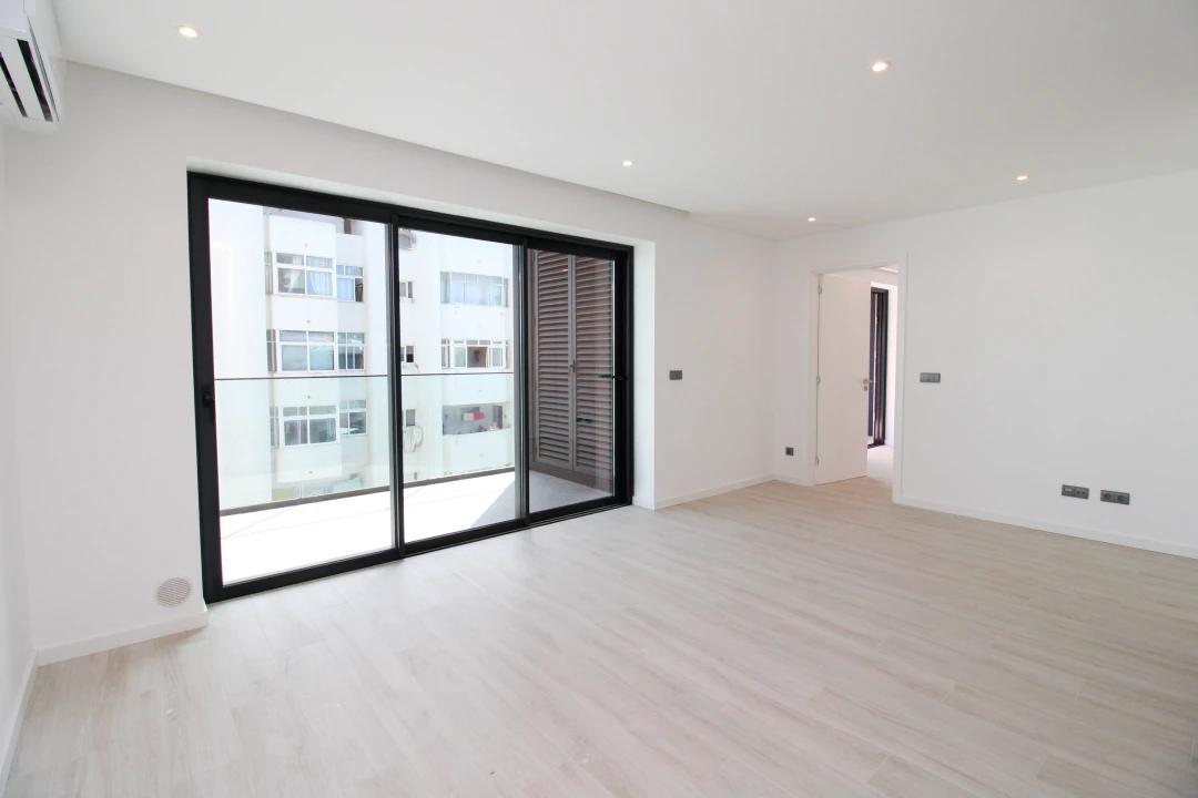Apartamento T2 para Venda em Quarteira Foto 4