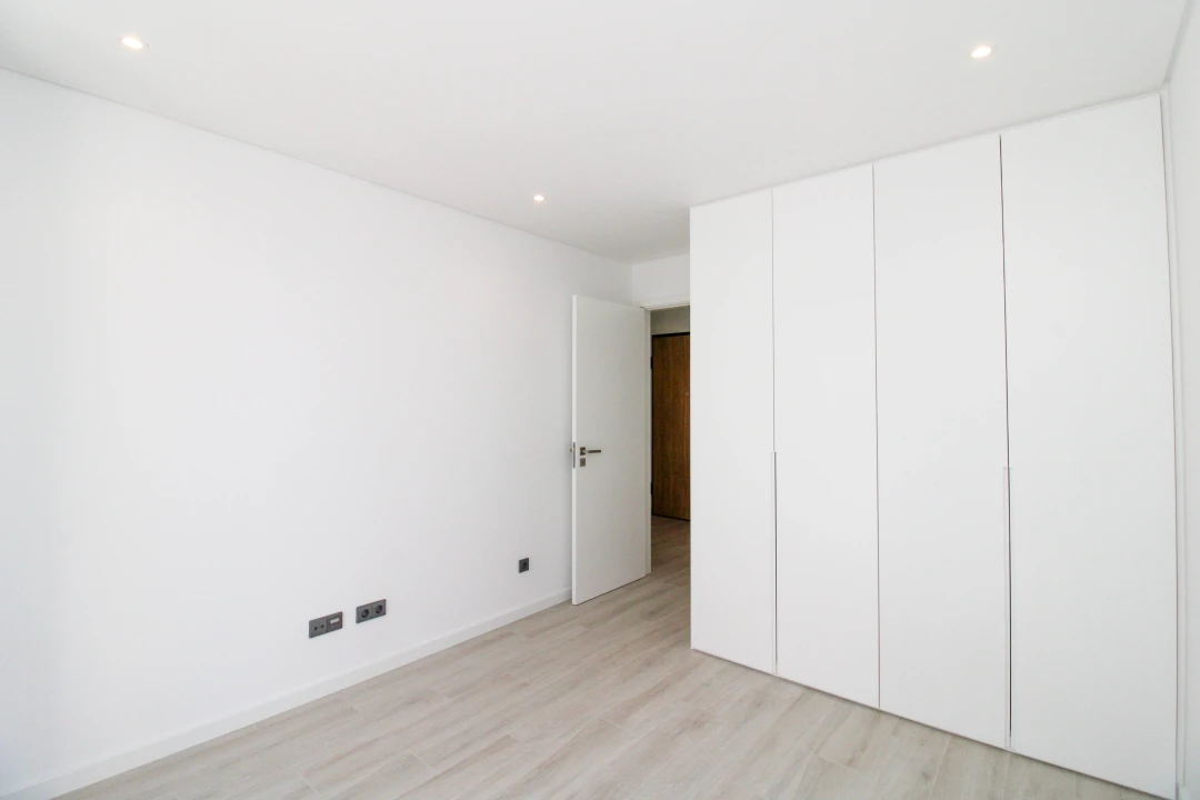 Apartamento T2 para Venda em Quarteira Foto 11