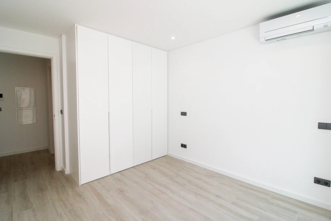 Apartamento T2 para Venda em Quarteira Foto 10