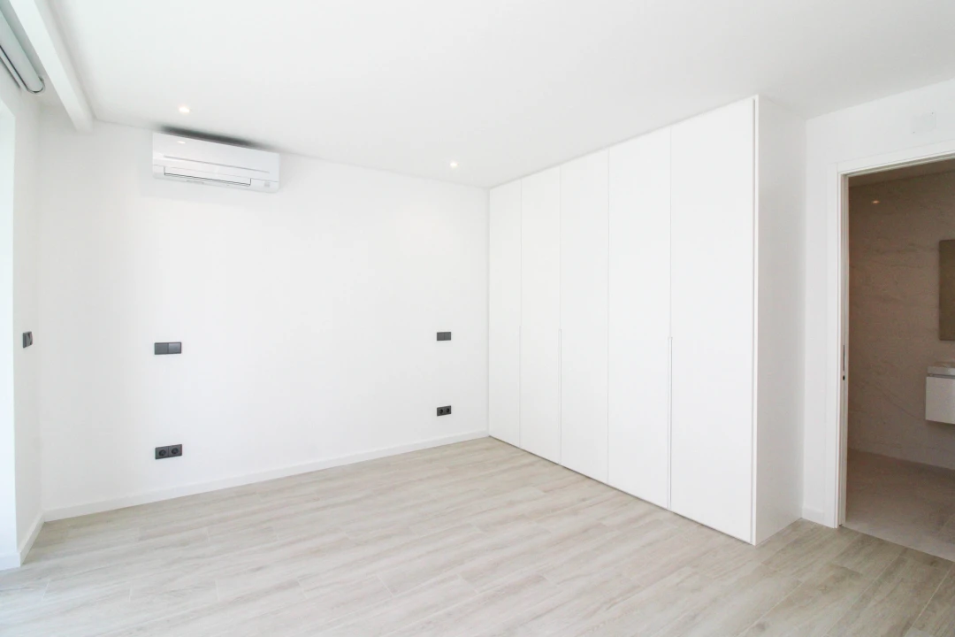 Apartamento T2 para Venda em Quarteira Foto 17