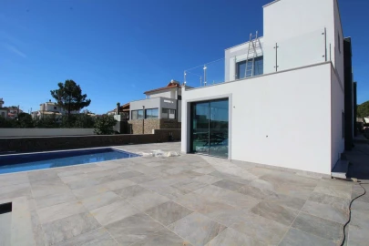 Moradia T3 para Venda em Albufeira e Olhos de Água