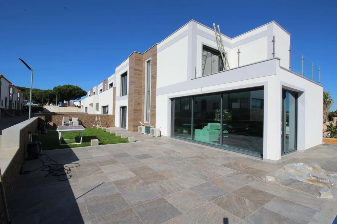 Moradia T3 para Venda em Albufeira e Olhos de Água Foto 28