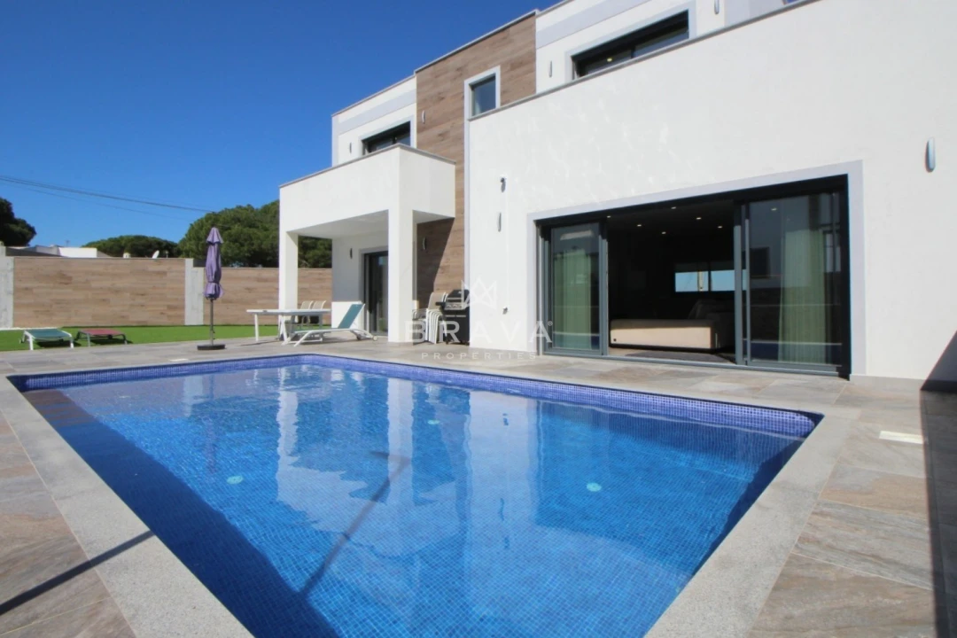 Moradia T3 para Venda em Albufeira e Olhos de Água Foto 2