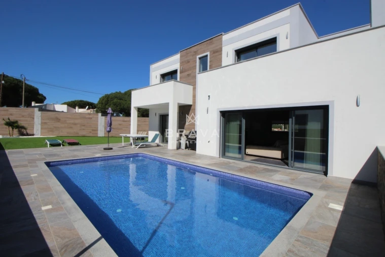 Moradia T3 para Venda em Albufeira e Olhos de Água Foto 18
