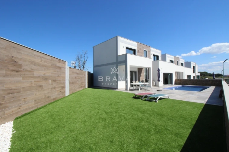 Moradia T3 para Venda em Albufeira e Olhos de Água Foto 3