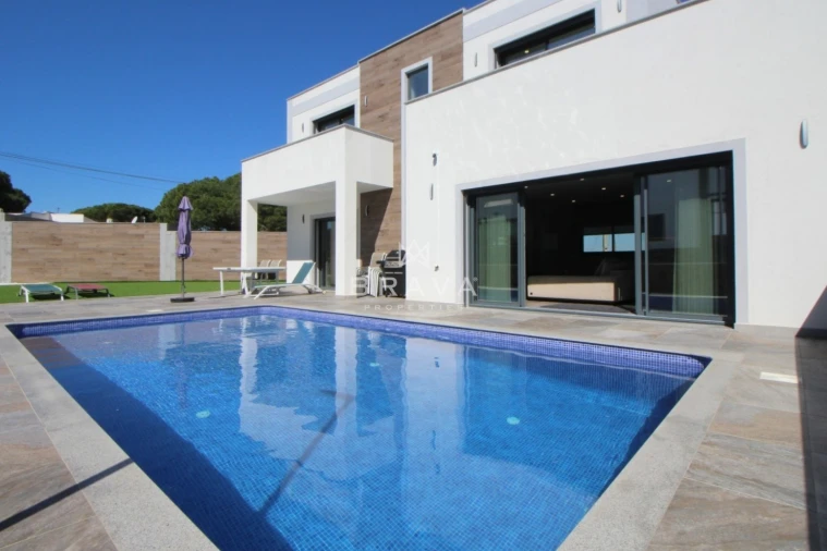 Moradia T3 para Venda em Albufeira e Olhos de Água Foto 2