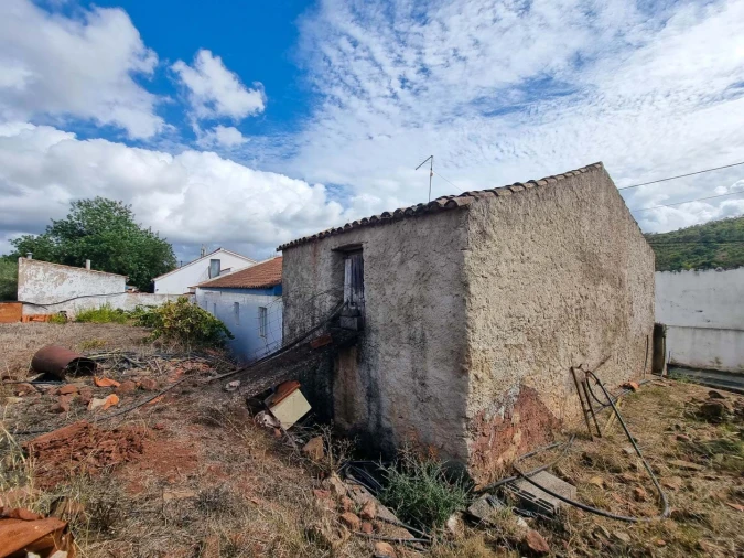 Moradia T4 para Venda em Alte Foto 36