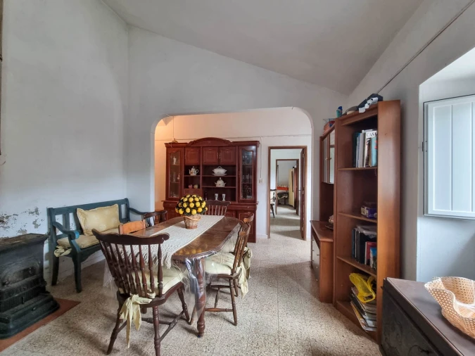 Moradia T4 para Venda em Alte Foto 7