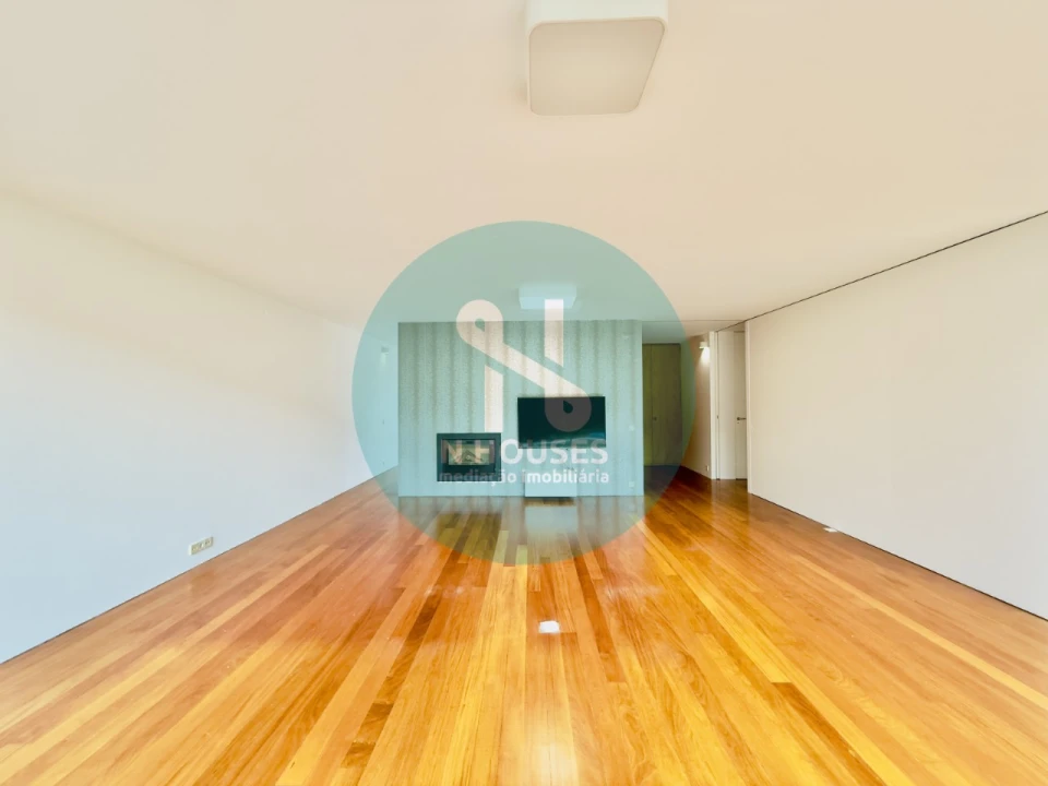 Moradia T4 para Venda em Este (São Pedro e São Mamede) Foto 12