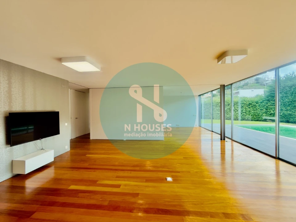 Moradia T4 para Venda em Este (São Pedro e São Mamede) Foto 18