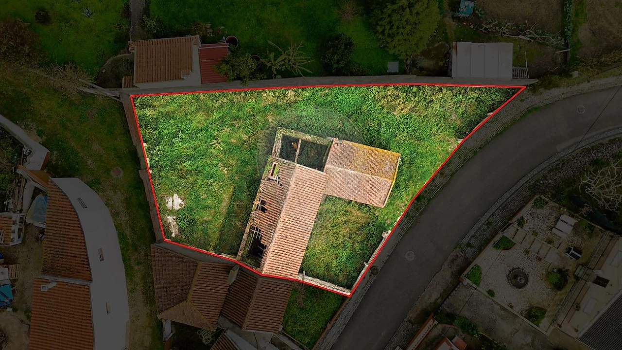 Moradia T2 para Venda em Vila Verde dos Francos Foto 2