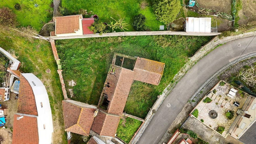 Moradia T2 para Venda em Vila Verde dos Francos Foto 5