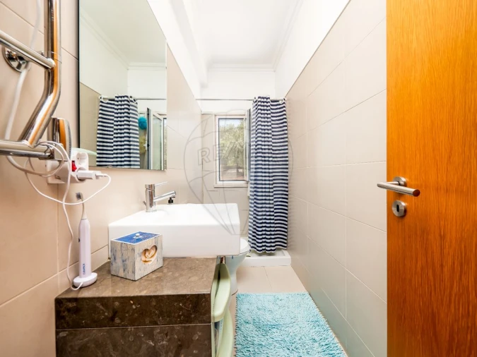 Moradia T6 para Venda em Branca Foto 24