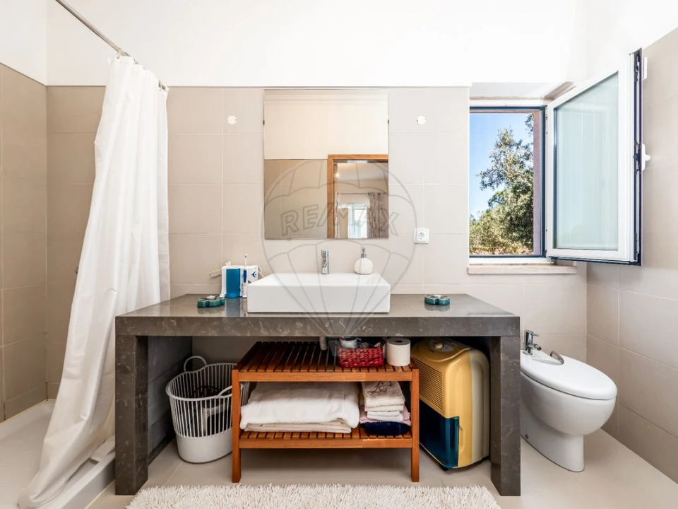 Moradia T6 para Venda em Branca Foto 32