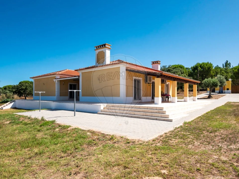 Moradia T6 para Venda em Branca Foto 3