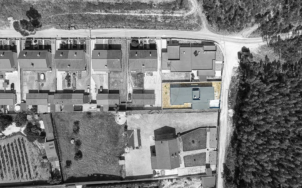 Moradia T4 para Venda em Rio Maior Foto 11