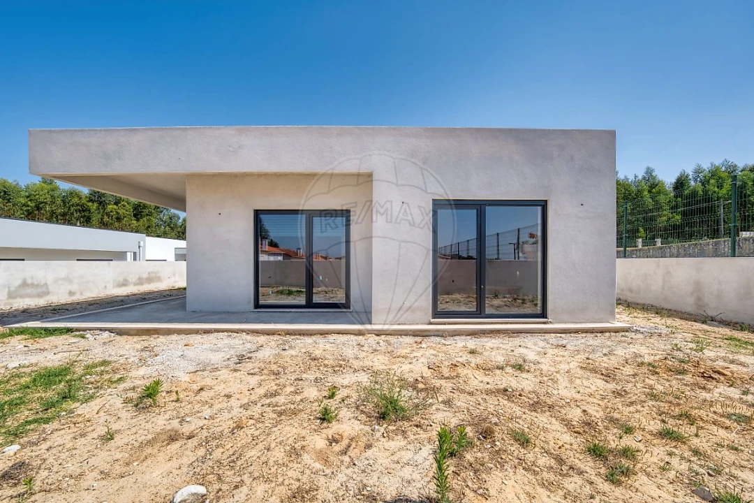 Moradia T4 para Venda em Rio Maior Foto 9