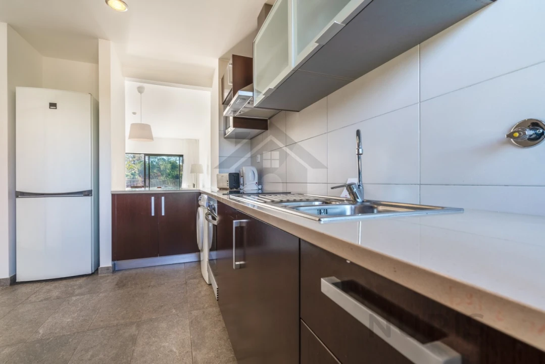 Apartamento T2 para Venda em Mexilhoeira Grande Foto 9