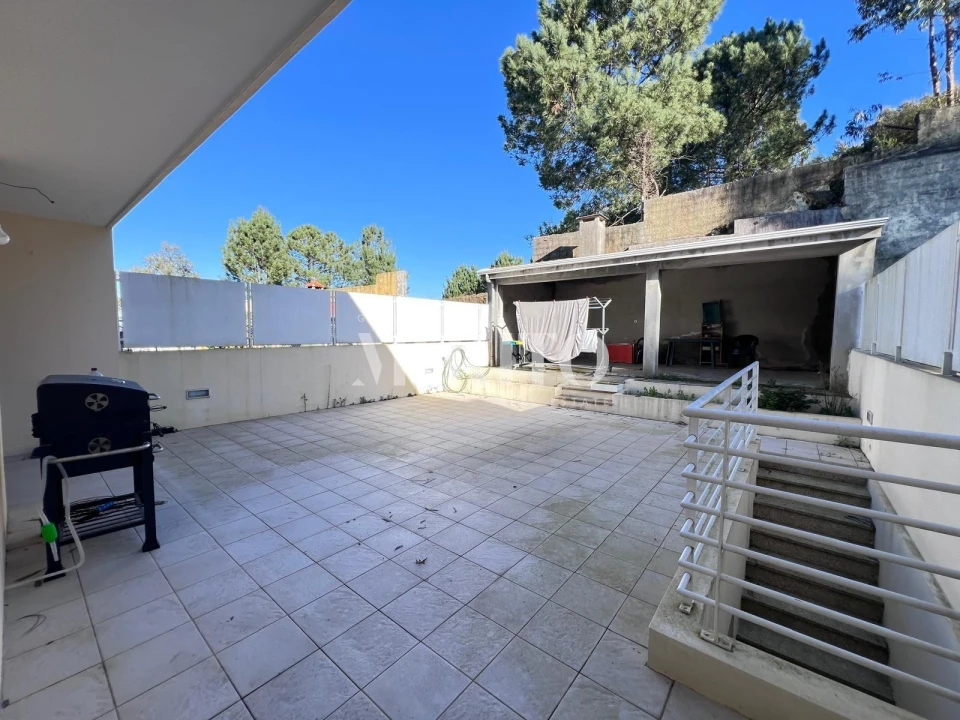 Moradia T4 para Venda em Lomar e Arcos Foto 9