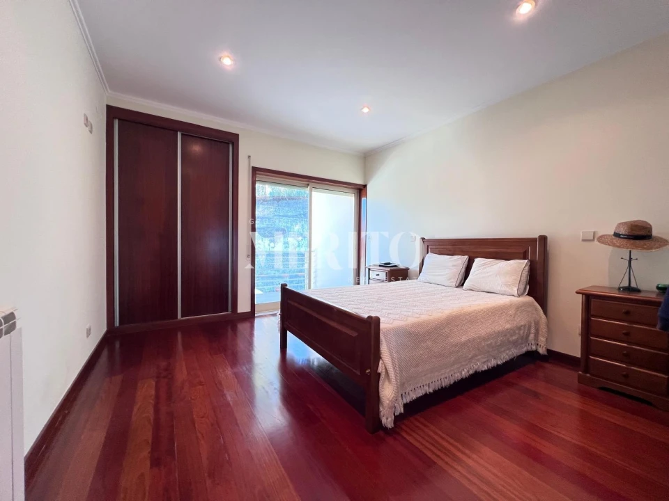 Moradia T4 para Venda em Lomar e Arcos Foto 11