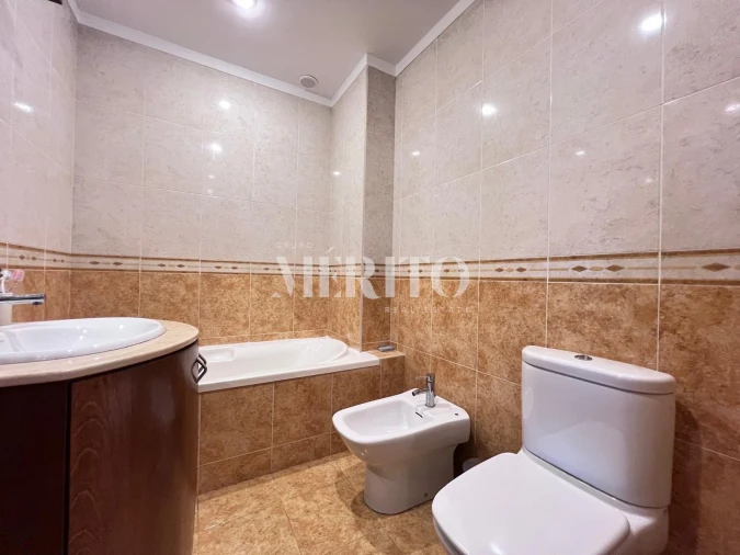 Moradia T4 para Venda em Lomar e Arcos Foto 15